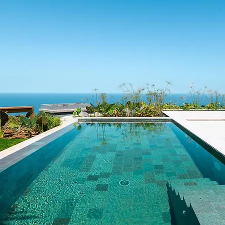 Villa Serenity On The Cliff With Climatized Pool