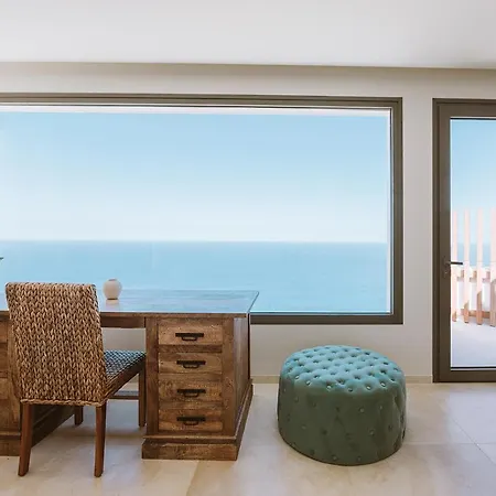 Serenity On The Cliff With Climatized Pool El Sauzal
