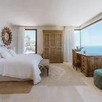Serenity On The Cliff With Climatized Pool * סאוסאל