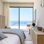 Serenity On The Cliff With Climatized Pool סאוסאל