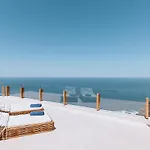 Serenity On The Cliff With Climatized Pool סאוסאל